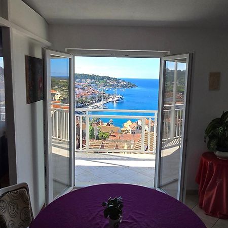 Apartments Bocin Rosso Хвар Екстериор снимка
