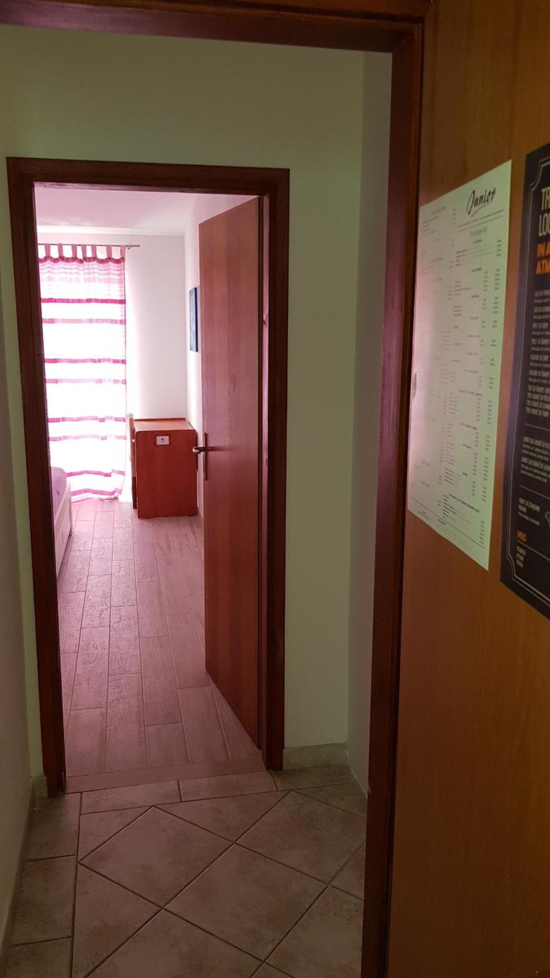 Apartments Bocin Rosso Хвар Екстериор снимка