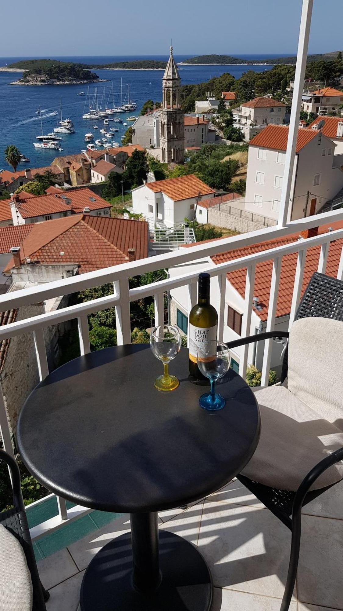 Apartments Bocin Rosso Хвар Екстериор снимка