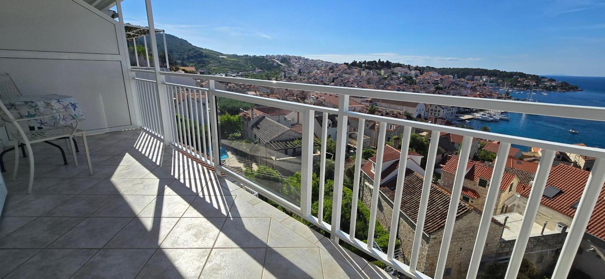 Apartments Bocin Rosso Хвар Екстериор снимка
