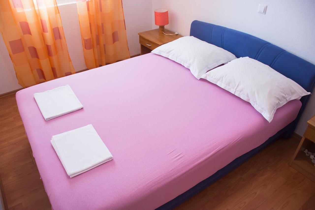 Apartments Bocin Rosso Хвар Екстериор снимка